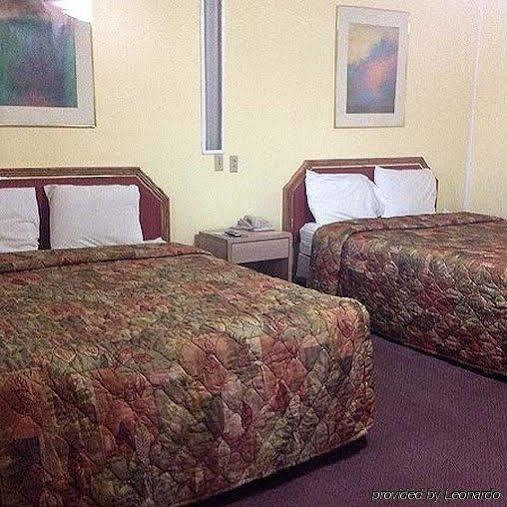 Travel Motel Ратон Екстериор снимка